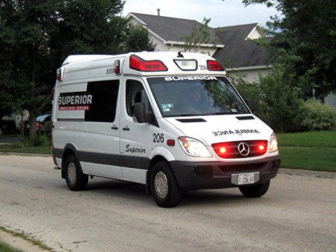 Oteldə zəhərlənmə - 50-dən çox adam xəstəxanaya yerləşdirildi