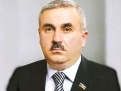 Ağır ürək əməliyyatı keçirən deputat iclasa gəldi