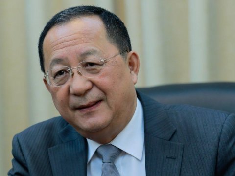 Şimali koreyalı nazir Bakıda böyük gücləri PİSLƏDİ 