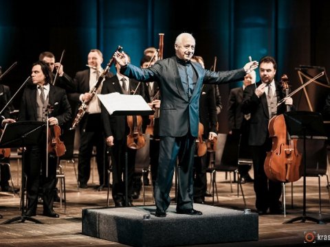 Bakıda konsert verən məşhur dirijorun qızı ermənilərin filminə çəkilir