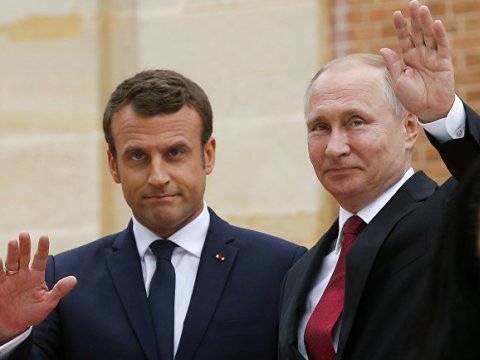 Putin Makrona zəng etdi