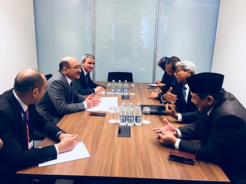 Əbülfəs Qarayev İndoneziya xarici işlər nazirinin müavini ilə GÖRÜŞDÜ