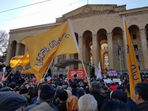 Etiraz aksiyada bir ne&ccedil;ə tələbə saxlanıldı