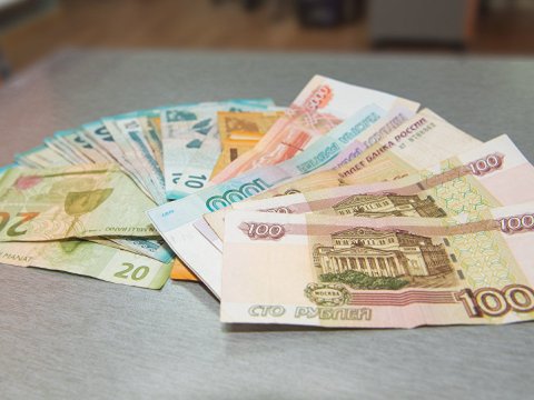 Rubl “ÖLÜR” – Bəs manat necə olacaq?