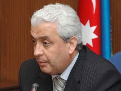 Akif&nbsp;&nbsp;Nağı AzTV-nin k&uuml;&ccedil;əyə atılan ke&ccedil;miş iş&ccedil;isi ilə&nbsp;bağlı Prezidentə m&uuml;raciət etdi