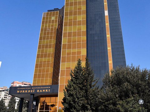 Mərkəzi Bank 200 milyon manatlıq notları hərraca çıxarır