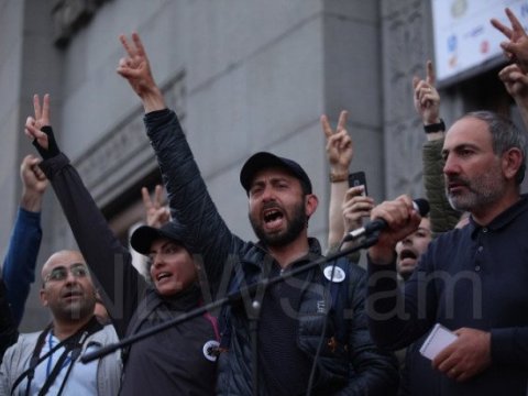 Yerevanda Serj Sarkisyan əleyhinə mitinq keçirilir