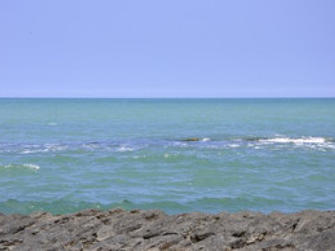 Sumqayıtda  25 yaşlı qadın özünü dənizə atmaq istədi - İntihar cəhdi