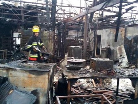 Ağsuda dəhşətli yanğın: &Ccedil;&ouml;rək sexi k&uuml;l oldu - VİDEO