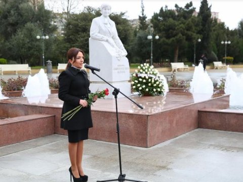 Zərifə Əliyeva Binəqədidə ANILDI