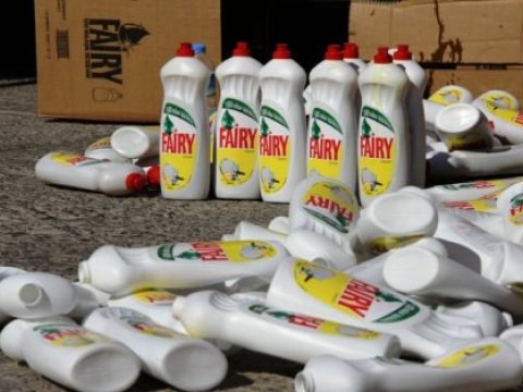 Səyyar yuyucu vasitələr satan avtomobil saxlanılıb - GƏNCƏDƏ