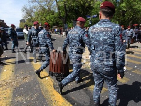 Yerevan meriyası m&uuml;hasirəyə alınıb