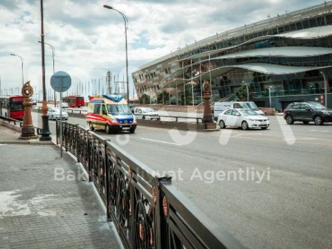 “Koroğlu” metrostansiyası qarşısındakı avtobus dayanacağı ləğv edilir