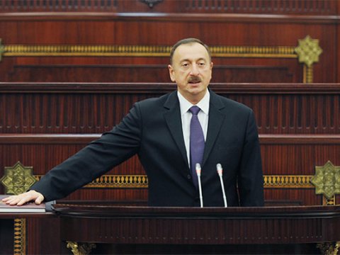 İlham Əliyev Konstitusiyaya və Qurana and içdi - YENİLƏNİB  