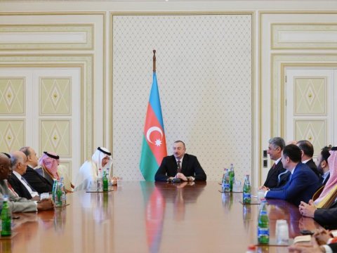 Prezident İƏT ölkələrinin gənclər və idman nazirlərini qəbul etdi
