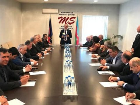 Mətbuat Şurasında sədr müavinləri, komissiya sədrləri seçildi - ADLAR   