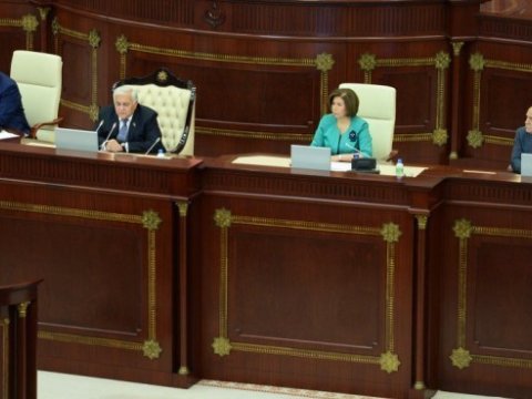 Parlament bu gün TOPLANIR - Baş nazirin kimliyi açıqlanacaq 