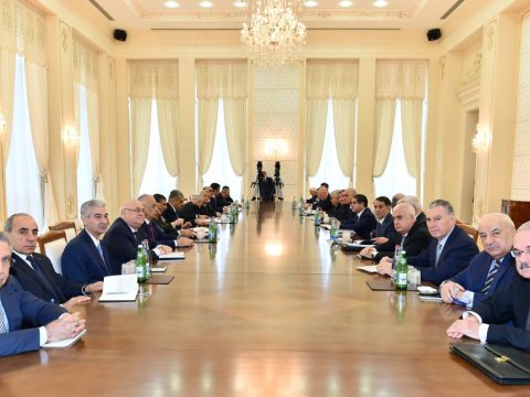 Səlim Müslümov, Heydər Əsədov, Abid Şərifov, Elçin Əfəndiyev, İsmət Abbasov vəzifələrini itirdilər