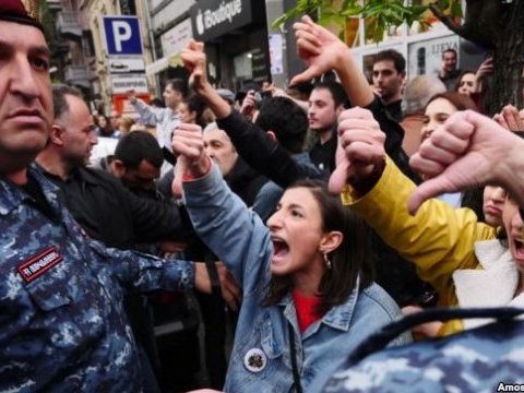 Sarkisyan xalq etirazlarının səbəbini AÇIQLADI