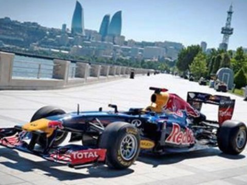 Formula 1 Azərbaycan Qran-Prisinin üçüncü sərbəst yürüşləri keçirilir   