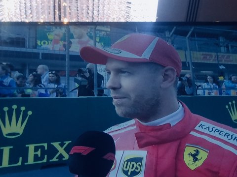 Sebastyan Fettel sıralanma turunun qalibi OLDU - PİLOTLARIN START DÜZÜLÜŞÜ