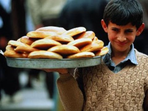 Azərbaycanda küçələrdə işləyən 570 uşaq müəyyən olunub   