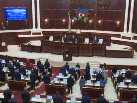 Parlamentin iki komitəsinə yeni üzvlər seçildi - ADLAR