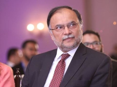 Daxili işlər nazirinə qarşı silahlı h&uuml;cum