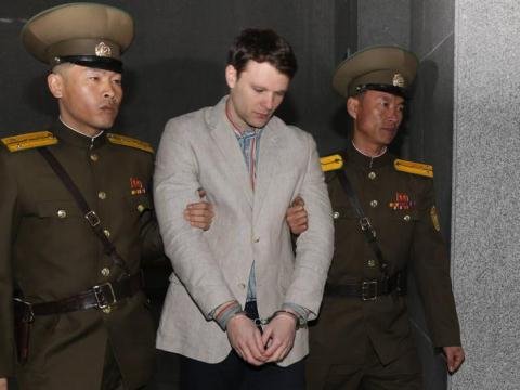 Şimali Koreya amerikalı əsirləri azad etdi