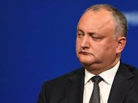 Paşinyan Moldova prezidenti ilə g&ouml;r&uuml;şd&uuml;