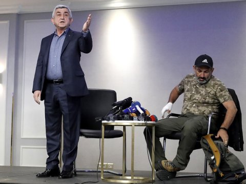 Paşinyan Qarabağa görə Sarkisyanla görüşmək istəyir