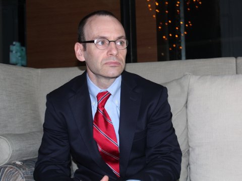 Amerikalı professor: “AXC-nin İrəvanı Ermənistana verməsi insani addım idi” – MÜSAHİBƏ 