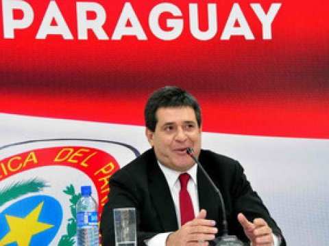 Paraqvay prezidenti istefaya gedib