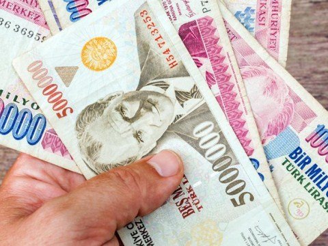 Lirə dollara qarşı BAHALAŞDI