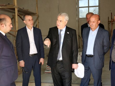 Cavid Qurbanov Bakıətrafı dəmir yolu xəttinin icra vəziyyətini yoxladı