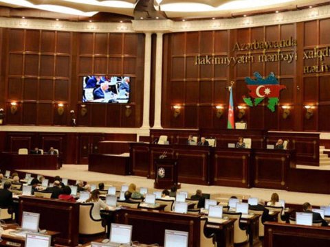 Mili Məclis bu gün tətilə gedir