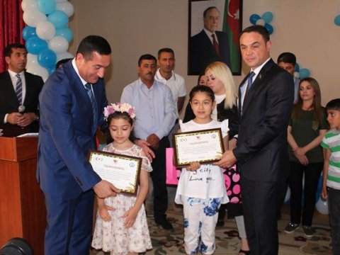 Göz yaşında görüşənlər -  Aprel şəhidlərinin övladları ilə Xocalı “25-lər”i bir arada - FOTOLAR  