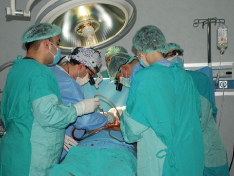 Azərbaycanda 1400-ə yaxın şəxsin böyrək və qaraciyər köçürülməsinə ehtiyacı var