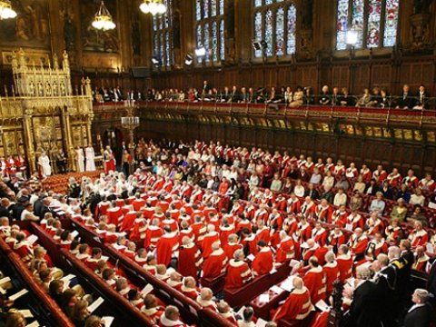 Britaniyada palata üzvlərinə iclasda yatmaq qadağan olundu