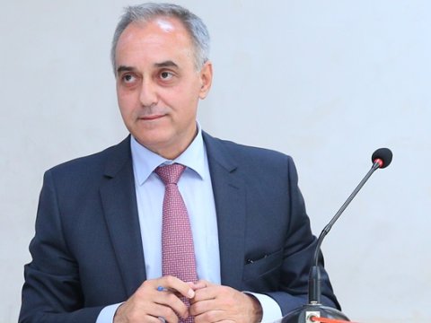 Binəqədinin yeni icra başçısı sakinləri qəbula çağırdı - FOTO