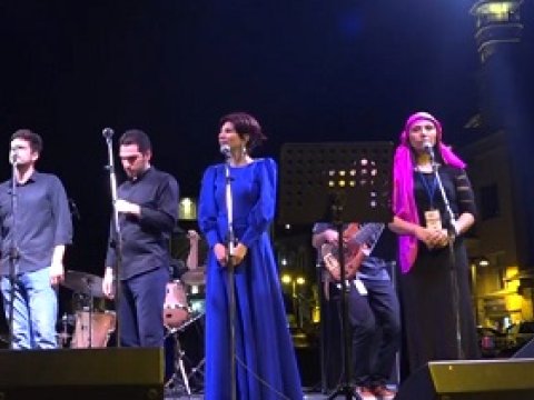 Azərbaycanlı və erməni ifaçı duet oxudu - VİDEO
