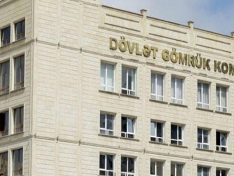 “Heç bir ölkədə turist özüylə 3 kisə kartof gətirmir” - Gömrük Komitəsinin rəsmisi