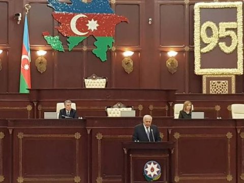 Deputatların mandatdan məhrum edilməsi ilə bağlı qayda müəyyənləşib   