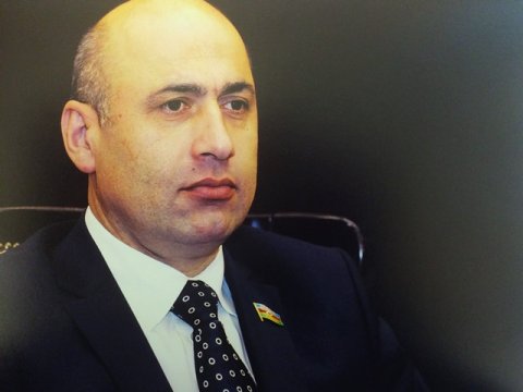 Deputat sosial şəbəkədə ona sataşanlara cavab verdi    