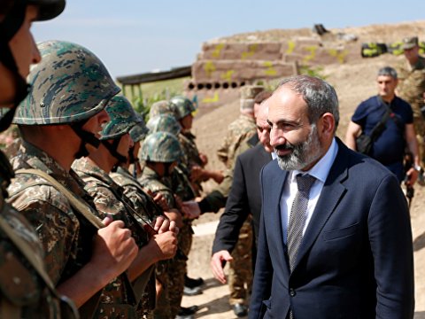 “Putin Paşinyana tapşırıb ki, “get, oradakıları başa sal...” - Baş nazirin suallar doğuran Qarabağ səfəri