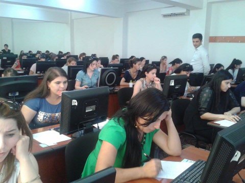 “Yüksək bal toplayan müəllimlərə hələ tam bilikli pedaqoq kimi baxmaq olmaz” - Ekspertdən İRAD  