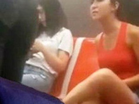 “Qızların şortda gəzməsinə hələ hazır deyilik” - Bakı metrosundakı hadisənin SƏS-KÜYÜ - VİDEO