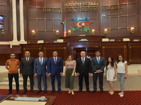 “İlin gənc müəllimləri” Milli Məclisdə mükafatlandırıldı - AzEdu.az-ın ortaq müsabiqəsi 