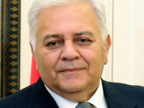 Oqtay Əsədov deputata sual verdi: “Siz inanırsınız ki, kimsə istefa verəcək?”