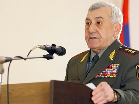 Ermənistanın keçmiş müdafiə naziri axtarışa verildi